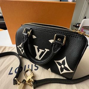 BNIB NWT LOUIS VUITTON NANO SPEEDY BLACK 2022 Sold out with box dust bag strap